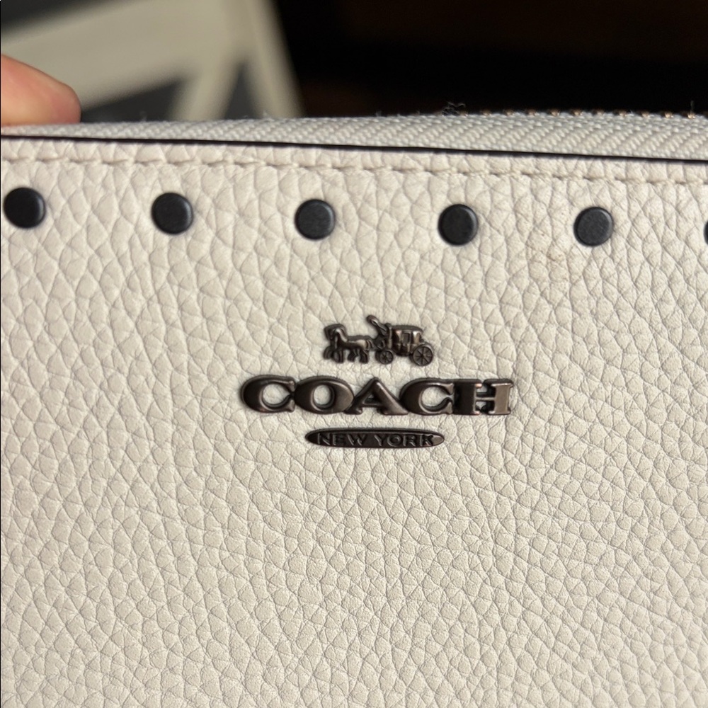 Coach Accordion Cream Pebbled Zip Wallet with Stud Trim - Picture 11 of 13